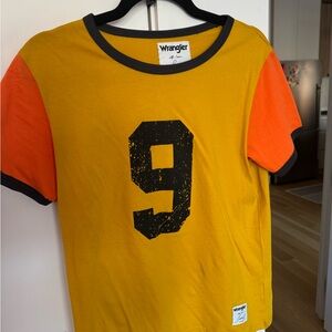 Wrangler: Lainey Wilson Tshirt -NWOT